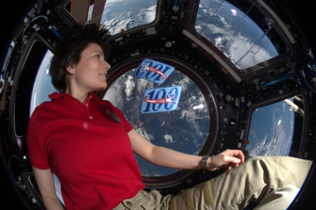 Samantha Cristoforetti - włoska astronautka. Ustanowiła kobiecy rekord najdłuższego pojedynczego pobytu w kosmosie (199 dni i 16 godzin). Fot. esa.int
