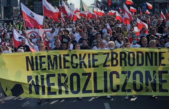 Robert Bąkiewicz poinformował, że Marsz Powstania Warszawskiego się odbędzie. Źródło: Instagram/roty_mn