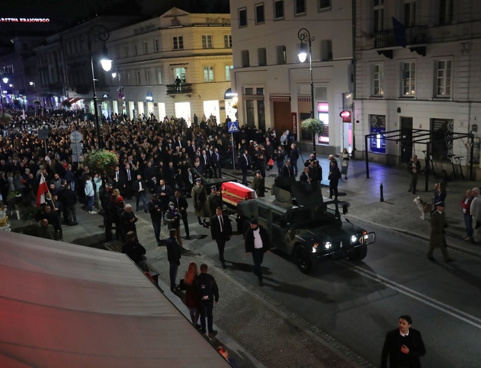 Polacy żegnają marszałka seniora Kornela Morawieckiego