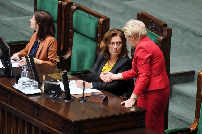 Wicemarszałek Sejmu Małgorzata Kidawa-Błońska na sali sejmowej podczas posiedzenia izby