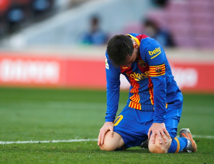 Messi powiedział "nie" Barcelonie i świat zatrząsł się w posadach