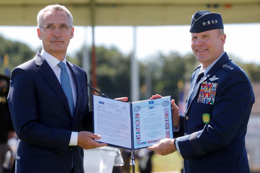 Christopher Cavoli został nowym głównodowodzącym sił zbrojnych NATO w Europie. Źródło: EPA/STEPHANIE LECOCQ