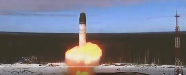 Rosja poinformowała o przeprowadzeniu testu rakiety balistycznej Sarmat. Fot. Twitter / Francis Scarr