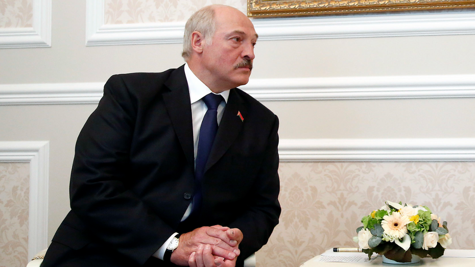 Białoruski prezydent uważa, że każdy Białorusin powinien potrafić posługiwać się bronią. (fot. Flickr)