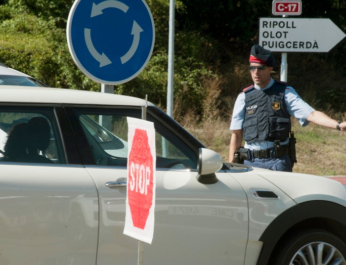 Zamachowiec z Barcelony schwytany i zastrzelony