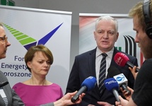 Jadwiga Emilewicz i Jarosław Gowin podczas Forum Energetyki Rozproszonej.