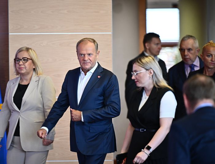 Tusk i KO byliby w głębokiej opozycji. Najnowszy sondaż pozbawia złudzeń
