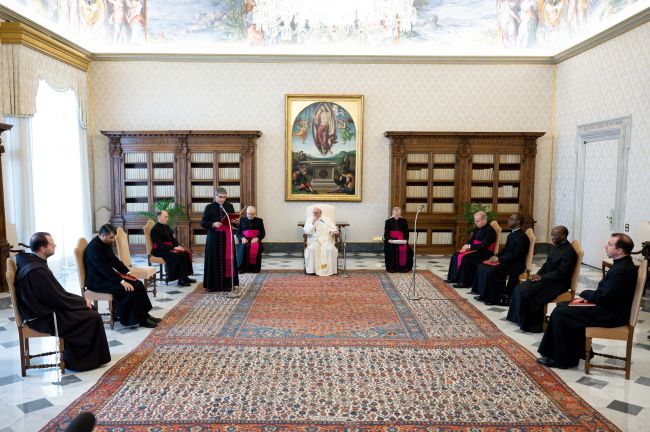 papież Franciszek, Watykan