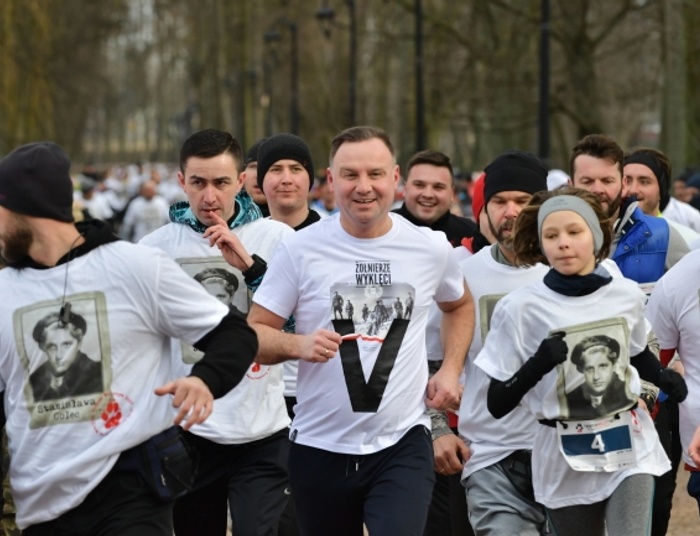 Narodowy Dzień Pamięci Żołnierzy Wyklętych. Prezydent w biegu "Tropem Wilczym"