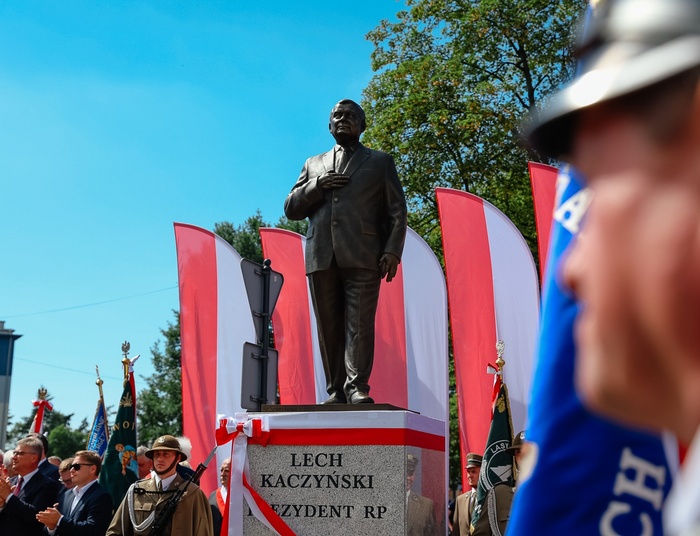 Spór o pomnik Lecha Kaczyńskiego w Tarnowie. Prezydent miasta bojkotuje uroczystość