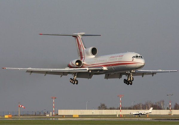 Tu-154/101 w locie. http://albatros.salon24.pl/423346,odcisk-palca-samolotu-gdzie-jest-kokpit-tu154m-101