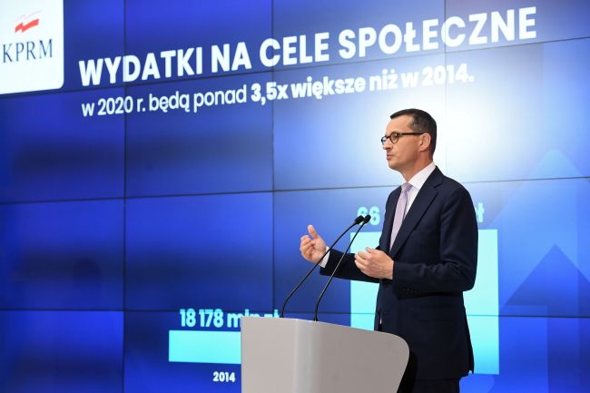 Premier Morawiecki: Utrzymaliśmy środki na cele społeczne