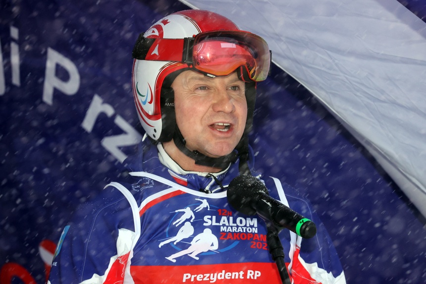Andrzej Duda na narciarskim stoku. Fot. PAP