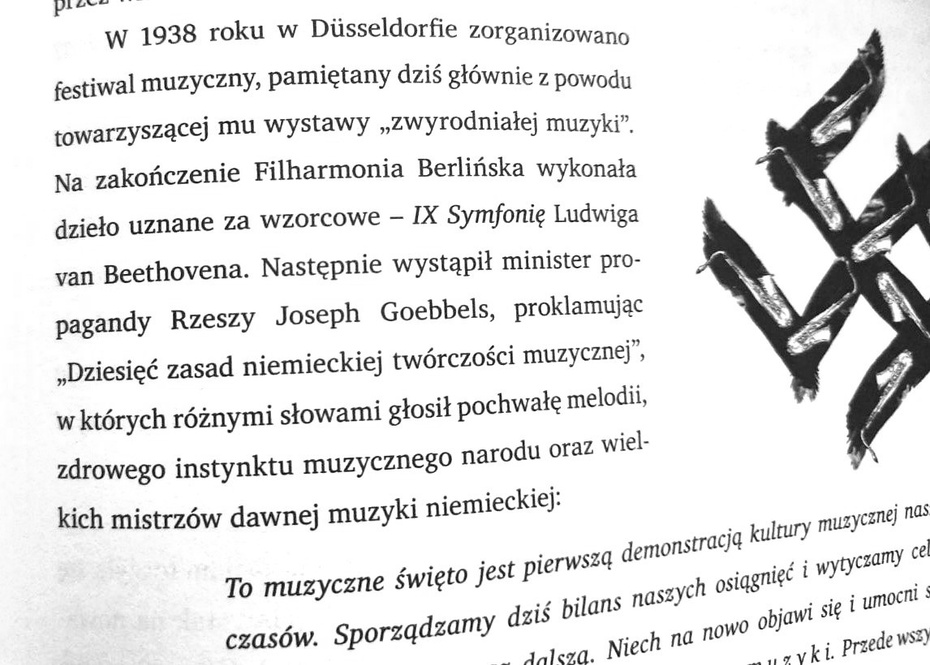 Powyższe to cytat ze świeżutkiej książki "Symfonia na 444 głosy" Danuty Gwizdalanki, do której przeczytania zachęcam (fot. własne)