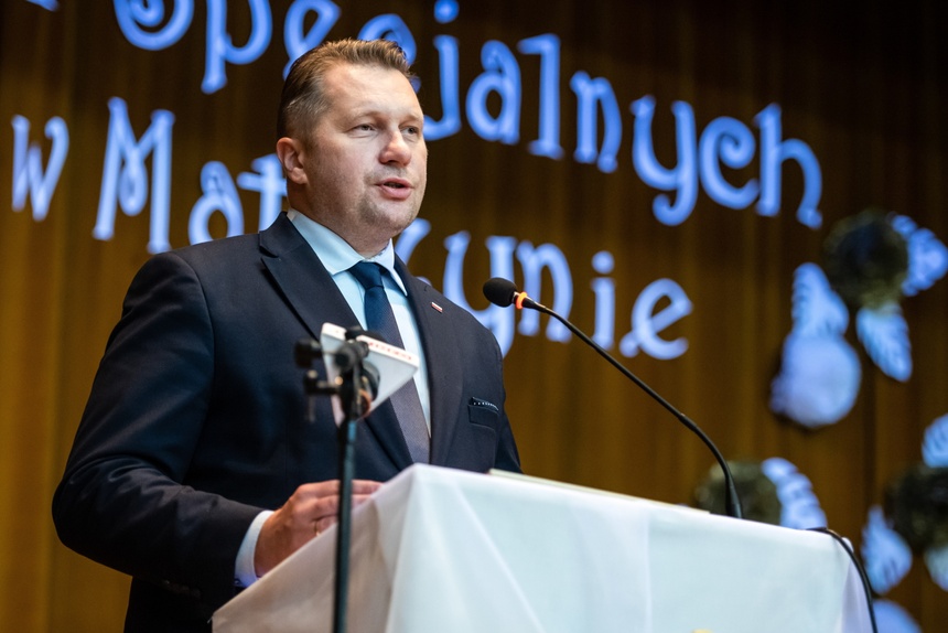 Minister Czarnek ostrzega szkoły. Źródło: PAP/Wojtek Jargiło