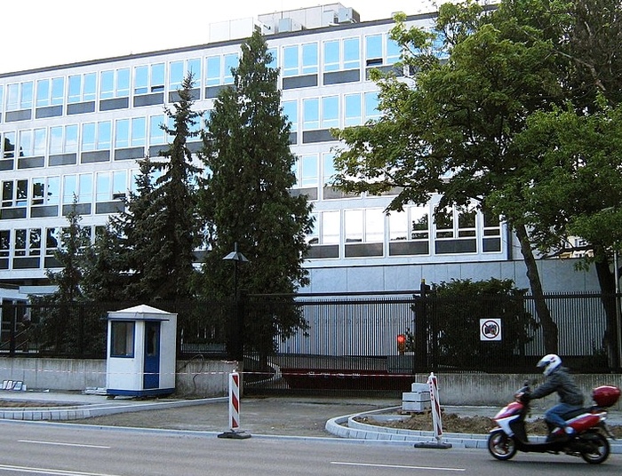 Rosjanie muszą jechać do Warszawy, by starać się o wizę do USA