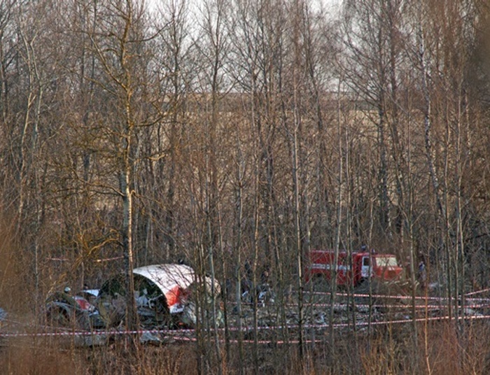 Wrak Tupolewa niedługo w Polsce? Pomoże Luis Moreno-Ocampo