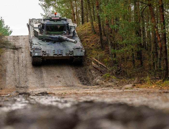 Niemieckie Leopardy nie dla Ukrainy. Ważny polityk zasłania się NATO