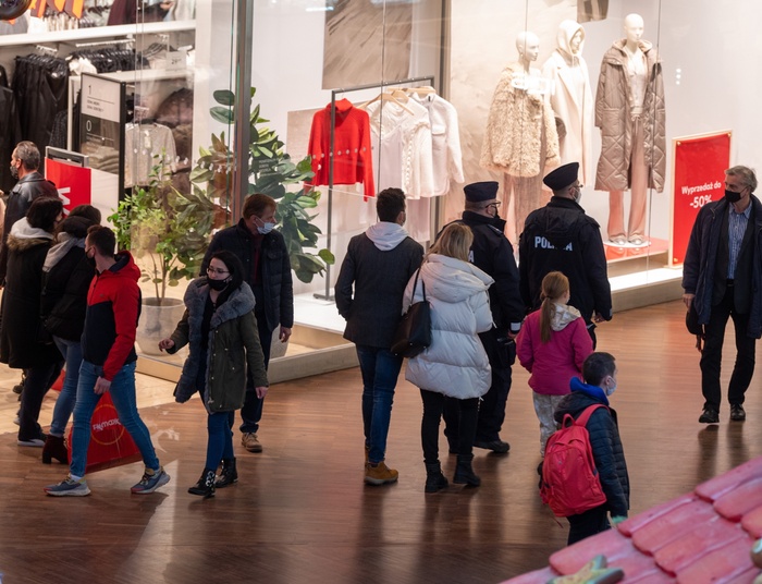 Zdążysz ze świątecznymi zakupami? Sprawdź, do której w Wigilię będą otwarte sklepy