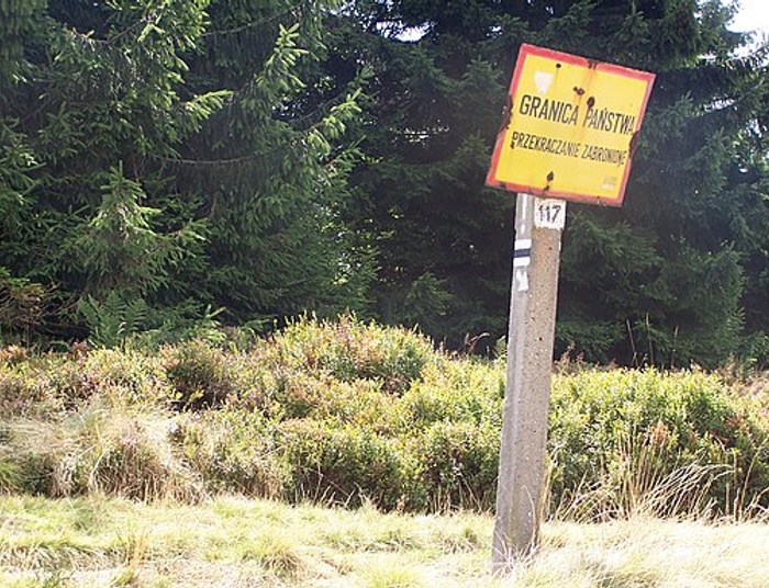 Nielegalny imigrant zmarł z powodu wyziębienia k. Gib. Straż Graniczna: Są kolejne zwłoki!