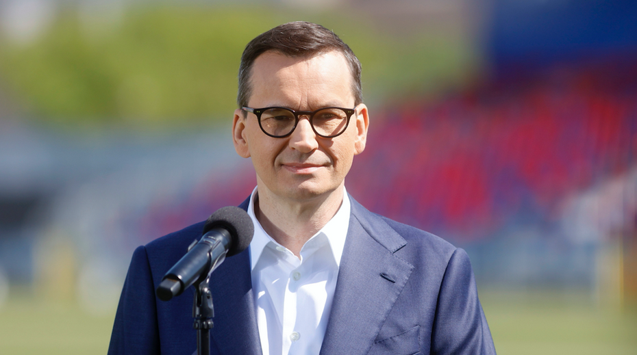 (Premier Mateusz Morawiecki na stadionie Rakowa. Fot. PAP/Waldemar Deska)