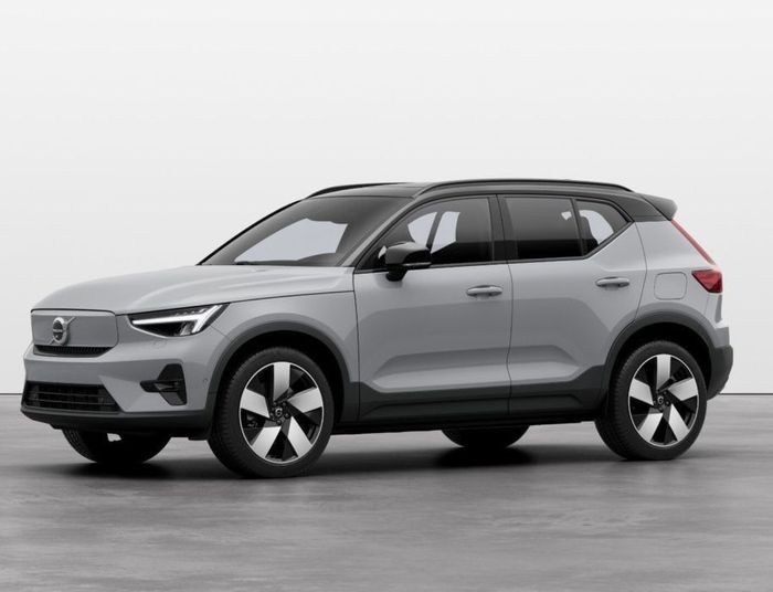 Volvo EX40 - to auto nauczy cię, co to znaczy jazda ekonomiczna elektrykiem