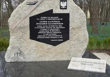 Pomnik 10.04.2010-arch. J. Urbaniak
