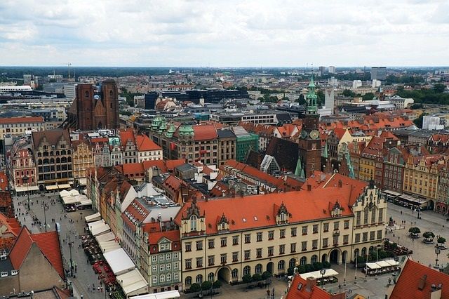 W Polsce rozlewają się nie tylko duże miasta, takie jak Wrocław