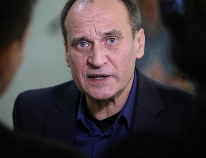 Kukiz ostro o „wspieraniu hucpy wokół Turowa”. „Zdrada stanu albo skrajne nawiedzenie”