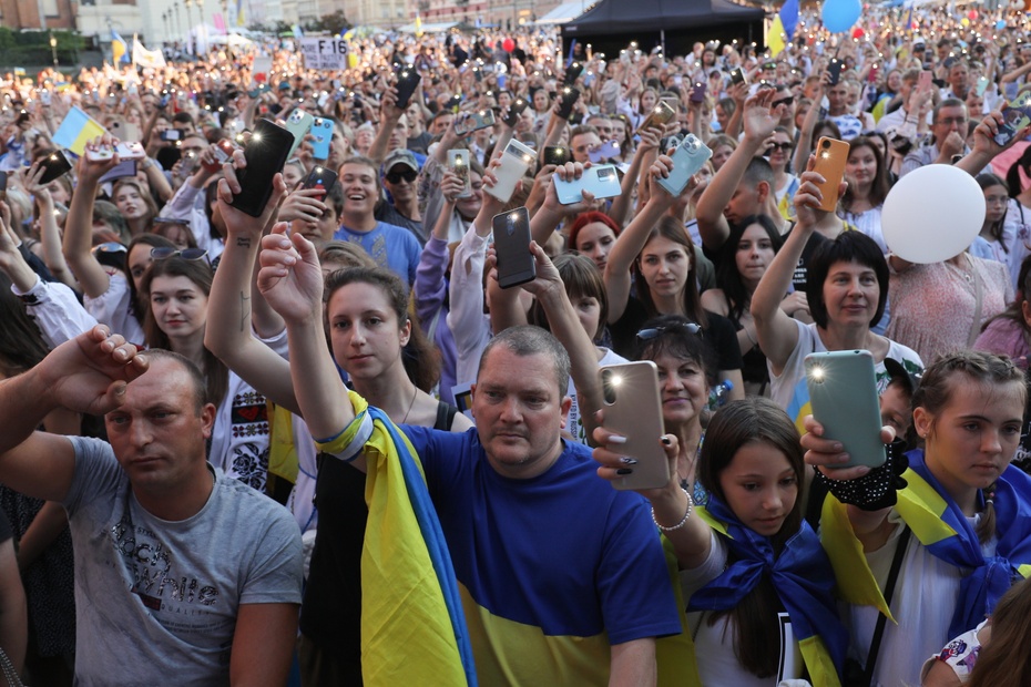 Uroczystość z okazji Dnia Niepodległości Ukrainy 2023 na Placu Zamkowym w Warszawie, 24 bm. (ad) PAP/Paweł Supernak