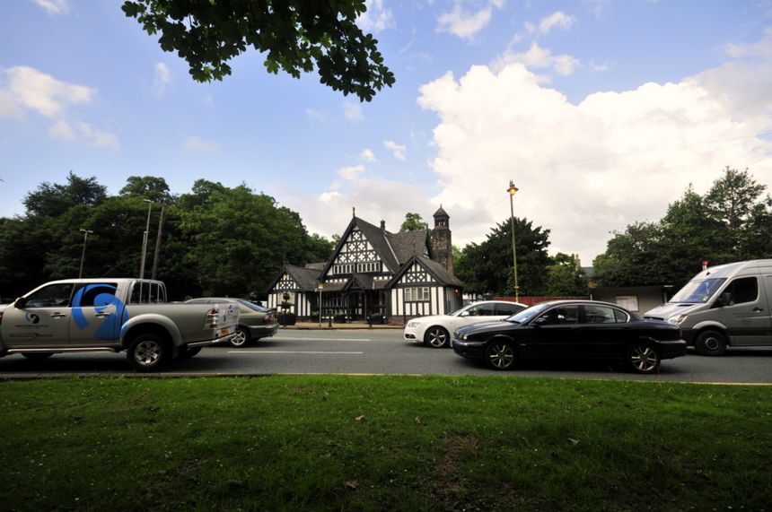 Dzisiejsze Worsley opasał węzeł autostradowy
