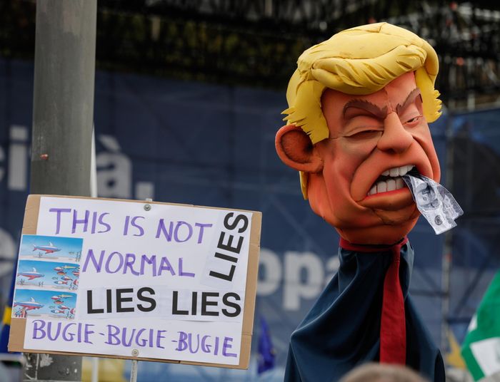 Sprzeczne doniesienia po wizycie w Moskwie. Trump: media chcą poniżyć moją administrację