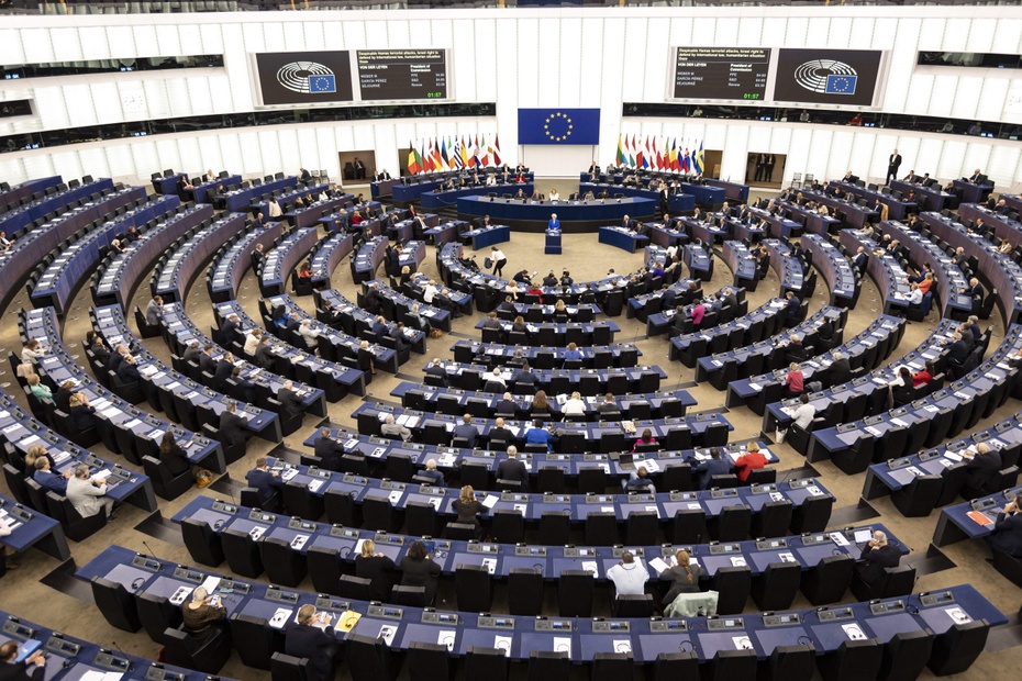 Parlament Europejski zdecydował w czwartek o uchyleniu immunitetu czworgu europosłom PiS. Fot. PAP/EPA/ELYXANDRO CEGARRA