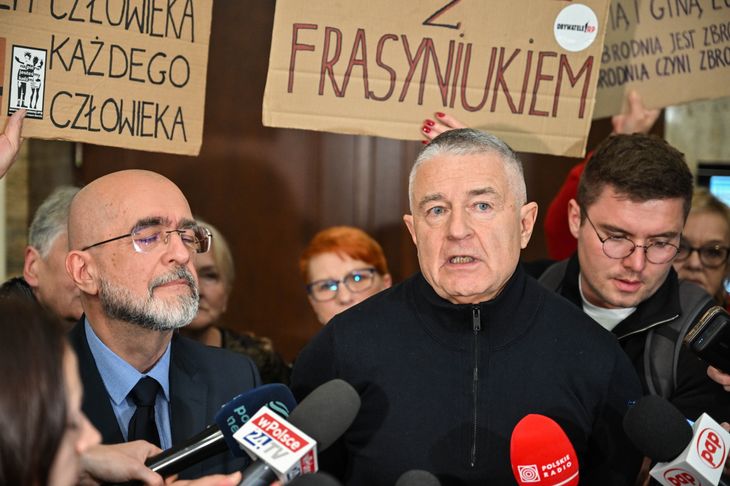 Frasyniuk wyzywał Straż Graniczną i wojsko od "psów". Sąd stanął po jego stronie