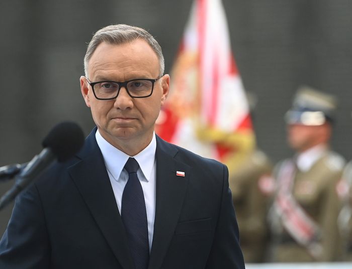 Symboliczne rozliczenie. Prezydent odwołuje decyzję Kwaśniewskiego