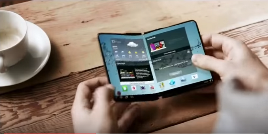 Samsung Flexible OLED Display Phone/Tab Concept. Fot. YouTube/IndVideos