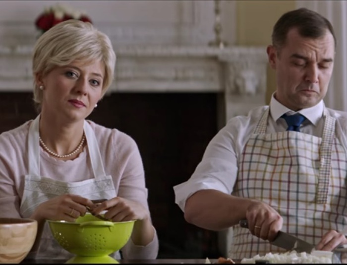 Ucho Prezesa, sezon 2, odc. 12: Kochajmy się!