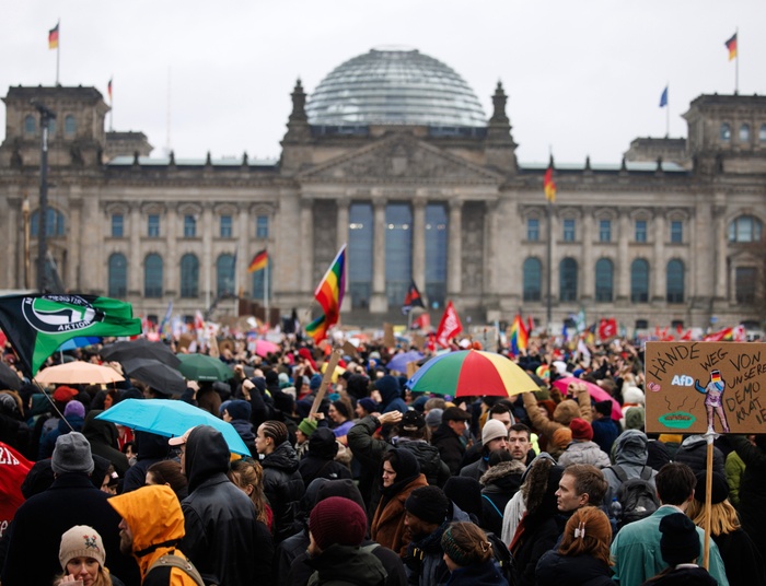Ogromny protest w Niemczech. "Razem przeciwko faszyzmowi"