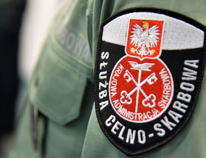 Funkcjonariusze KAS potwierdzają, wróciły „stare metody”, stąd załamanie dochodów podatkow