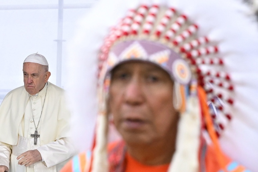 Papież Franciszek przeprosił kanadyjskich Indian. Fot. PAP/EPA/VATICAN MEDIA HANDOUT