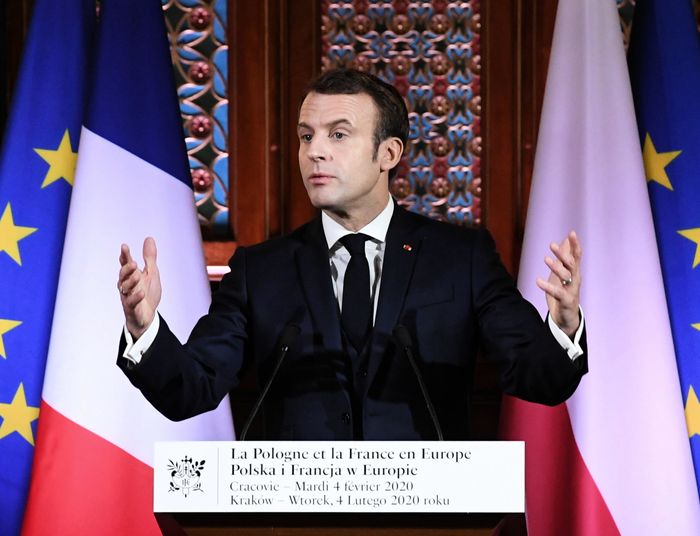 Pycha Macrona prowadzi do upadku Francji...