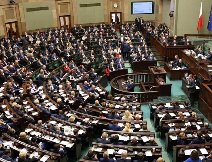 Po co nam Sejm? Sami też możemy zdalnie głosować