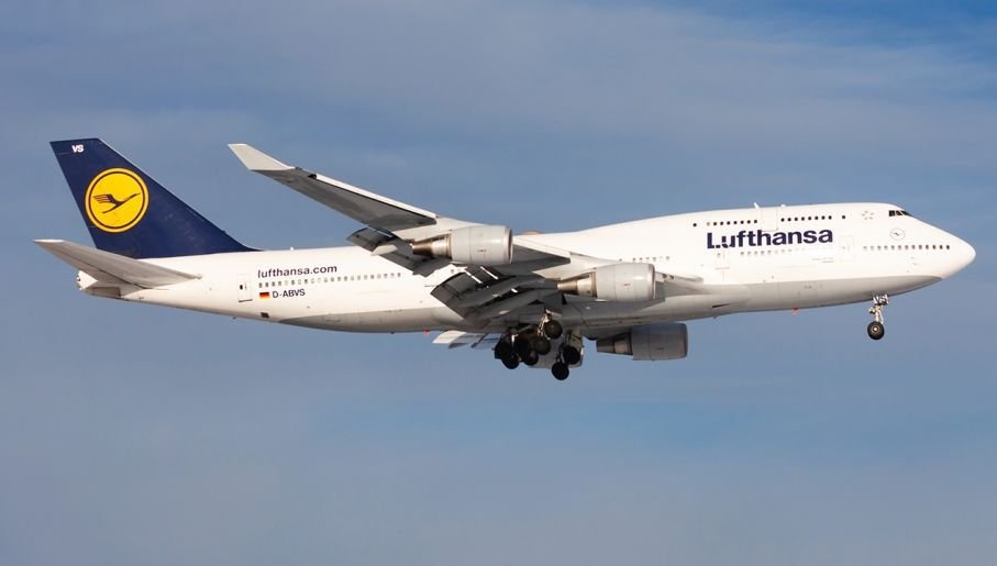 Lufthansa na "ścieżce wojennej" z LOT