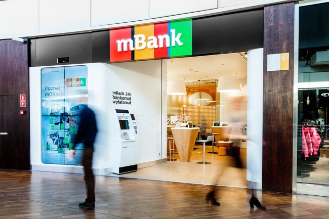 Punkt obsługi klienta mBanku w galerii handlowej, fot. mBank.pl