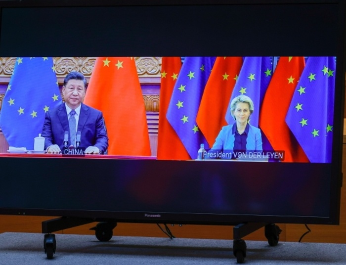 Szczyt UE-Chiny ws. wojny Rosji z Ukrainą. "Stawką jest reputacja Chin"