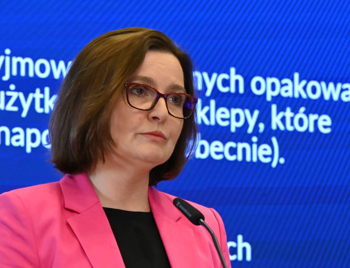 System kaucyjny opóźniony. "Butelek, które moglibyśmy oddać za kaucję jeszcze nie ma"