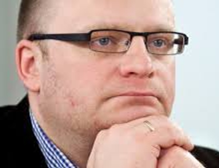 Mądruś Warzecha w krainie krów i referendum