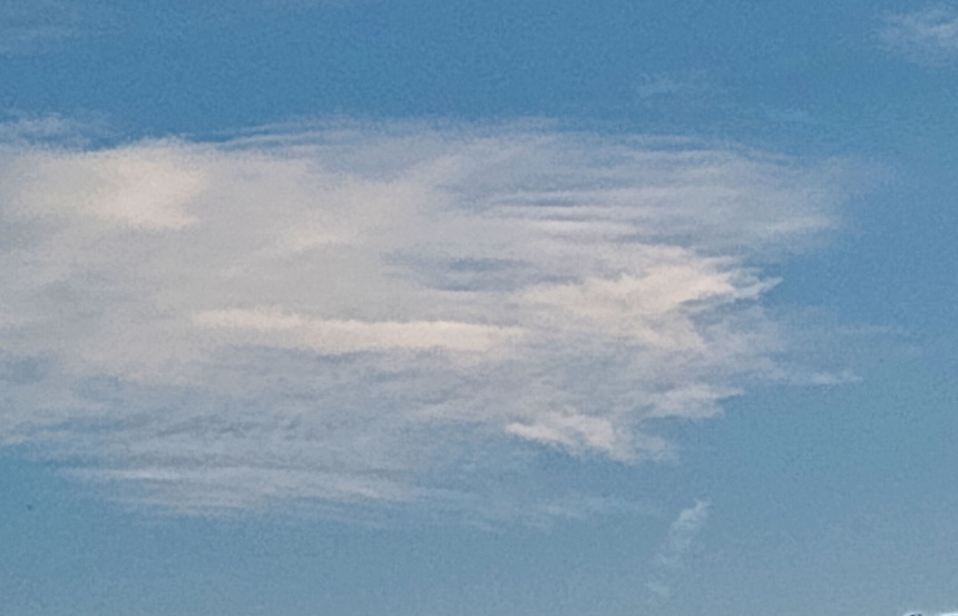 Dziwne wzory chmur nad Polską. Czy to infradźwięki czy radar poza horyzontalny??