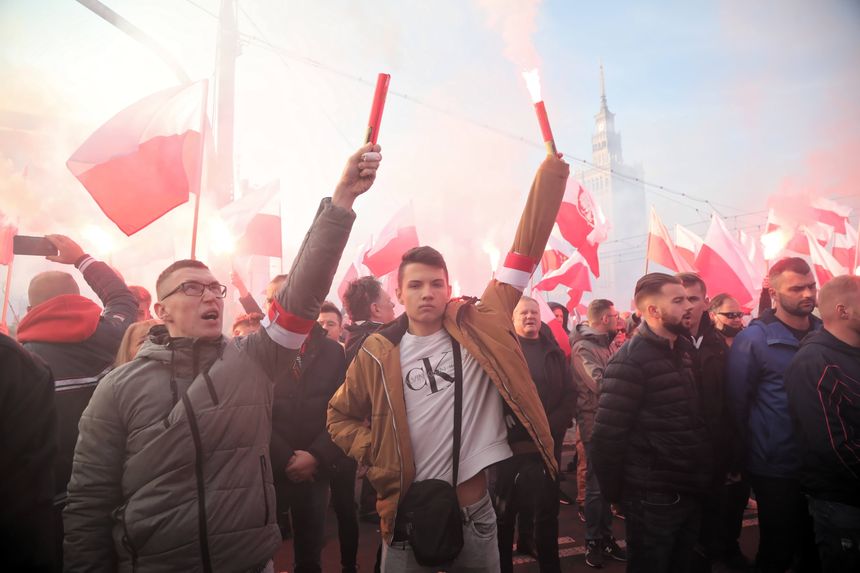 Marsz Niepodległości 2021. Fot. PAP/Wojciech Olkuśnik