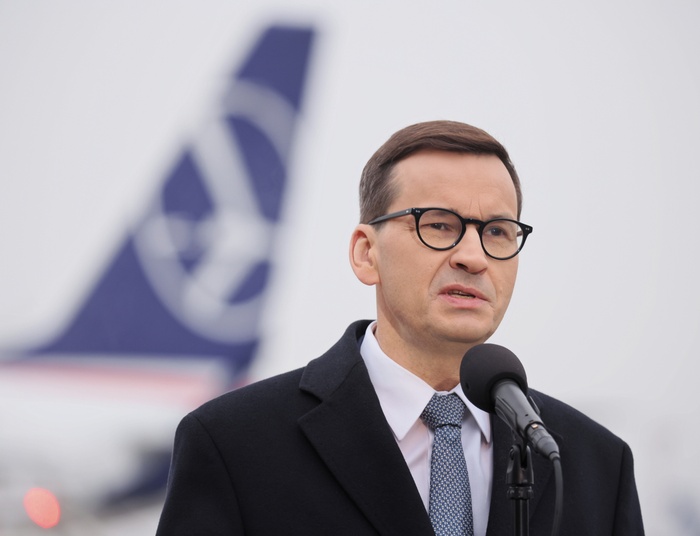 Premier Morawiecki nagrał specjalny film dla kobiet. "To wy czynicie ten świat lepszym"